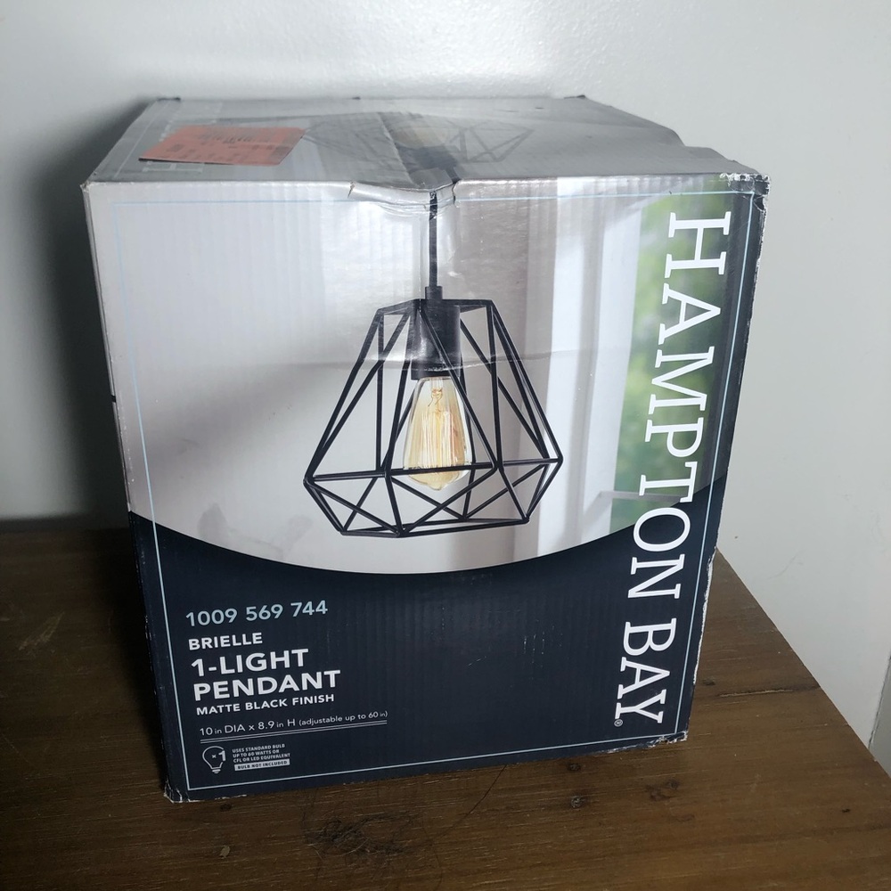 Hampton Bay Brielle 1 Light Pendant Lighting Matte Black. New